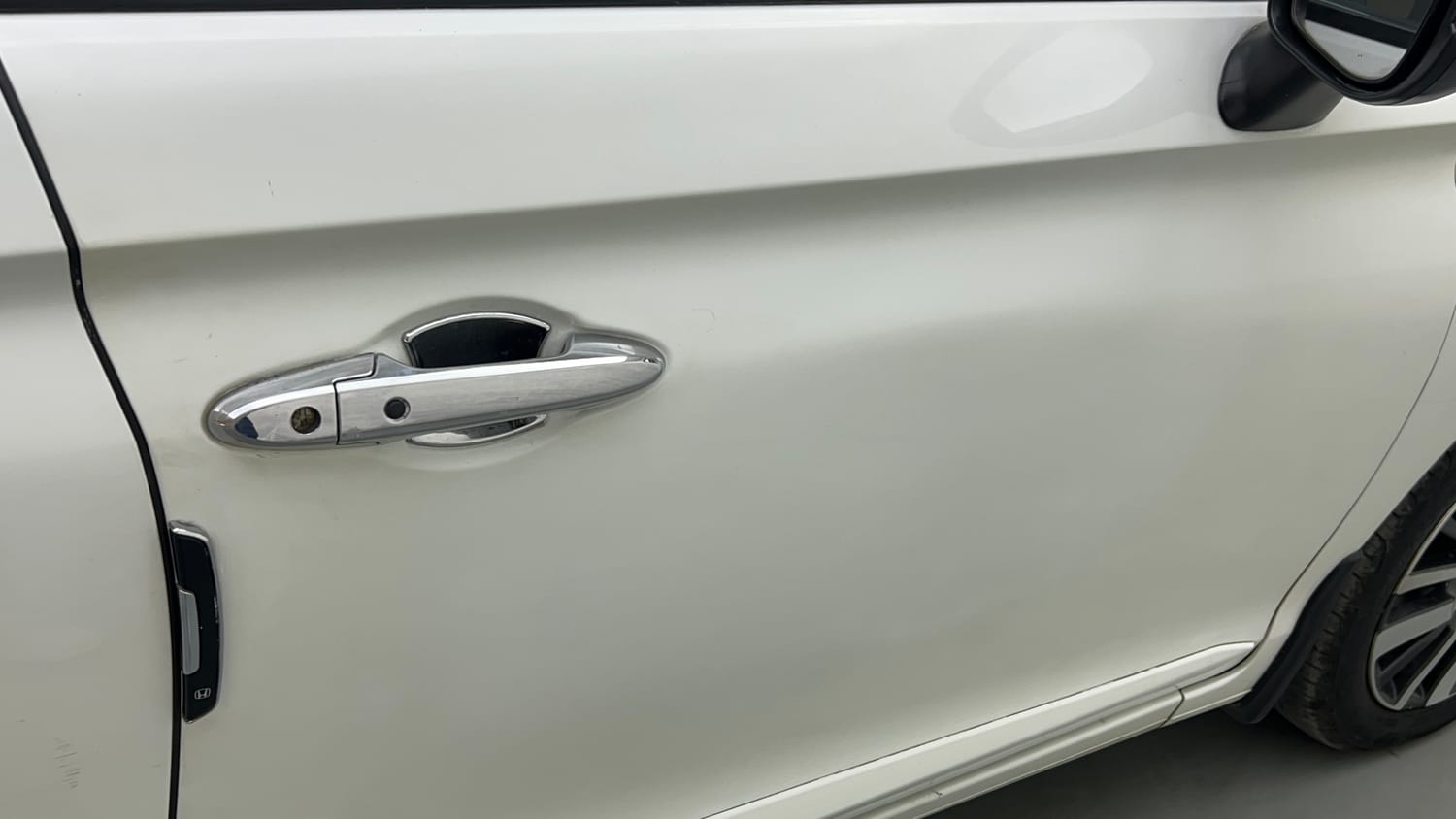 Used 2022 Honda City ZX CVT Petrol Petrol Automatic dents MINOR DENT