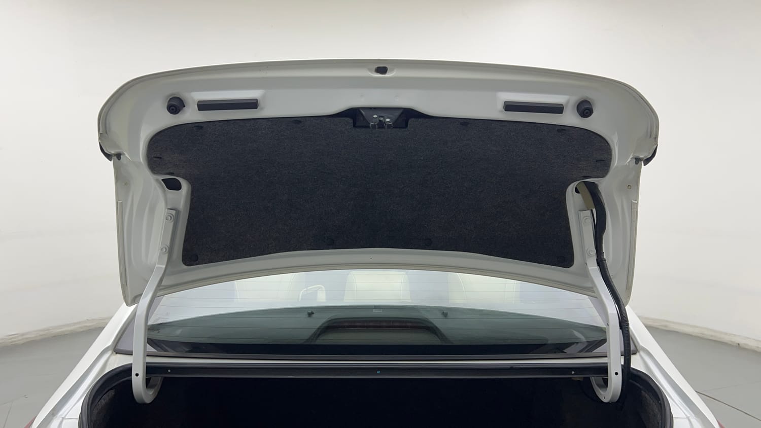 Used 2022 Honda City ZX CVT Petrol Petrol Automatic interior DICKY DOOR OPEN VIEW