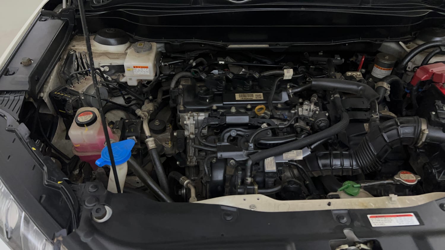 Used 2023 Maruti Suzuki Grand Vitara Zeta Plus Intelligent Hybrid eCVT Hybrid Automatic engine ENGINE RIGHT SIDE VIEW