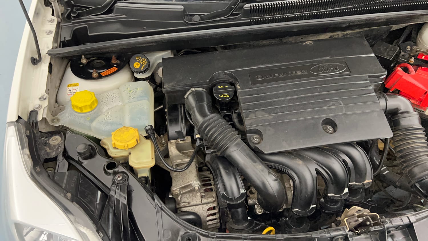 Used 2015 Ford Figo Duratec Petrol ZXI 1.2 Petrol Manual engine ENGINE RIGHT SIDE VIEW