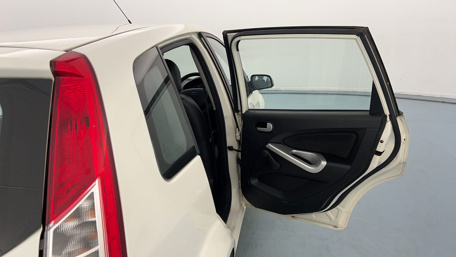 Used 2015 Ford Figo Duratec Petrol ZXI 1.2 Petrol Manual interior RIGHT REAR DOOR OPEN VIEW