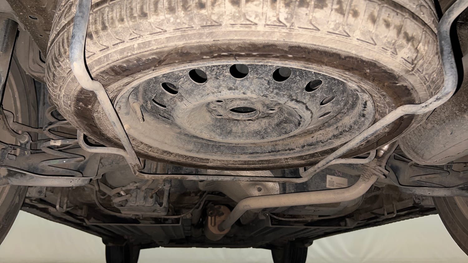 Used 2023 Maruti Suzuki Grand Vitara Zeta Plus Intelligent Hybrid eCVT Hybrid Automatic extra REAR UNDERBODY VIEW (TAKEN FROM REAR)