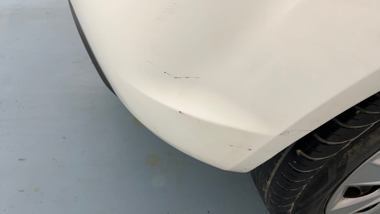 Used 2015 Ford Figo Duratec Petrol ZXI 1.2 Petrol Manual dents MINOR SCRATCH