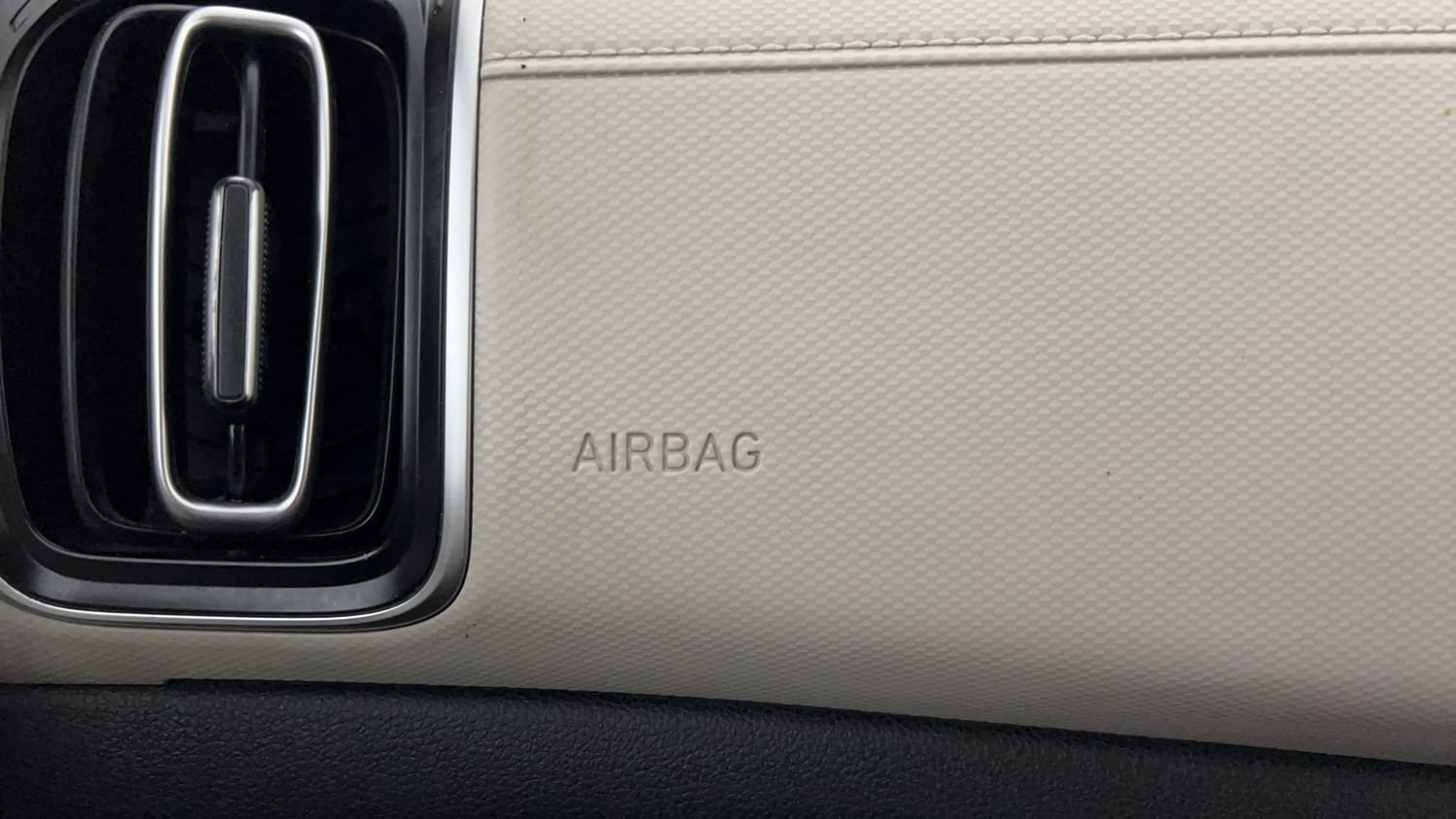 Used 2023 Hyundai Creta SX 1.5 Petrol Petrol Manual top_features Airbags