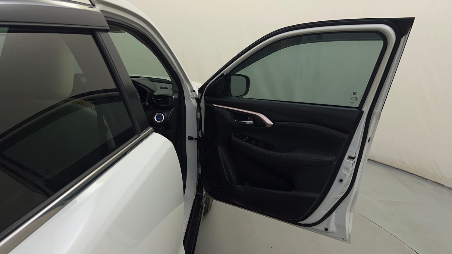 Used 2023 Maruti Suzuki Grand Vitara Zeta Plus Intelligent Hybrid eCVT Hybrid Automatic interior RIGHT FRONT DOOR OPEN VIEW