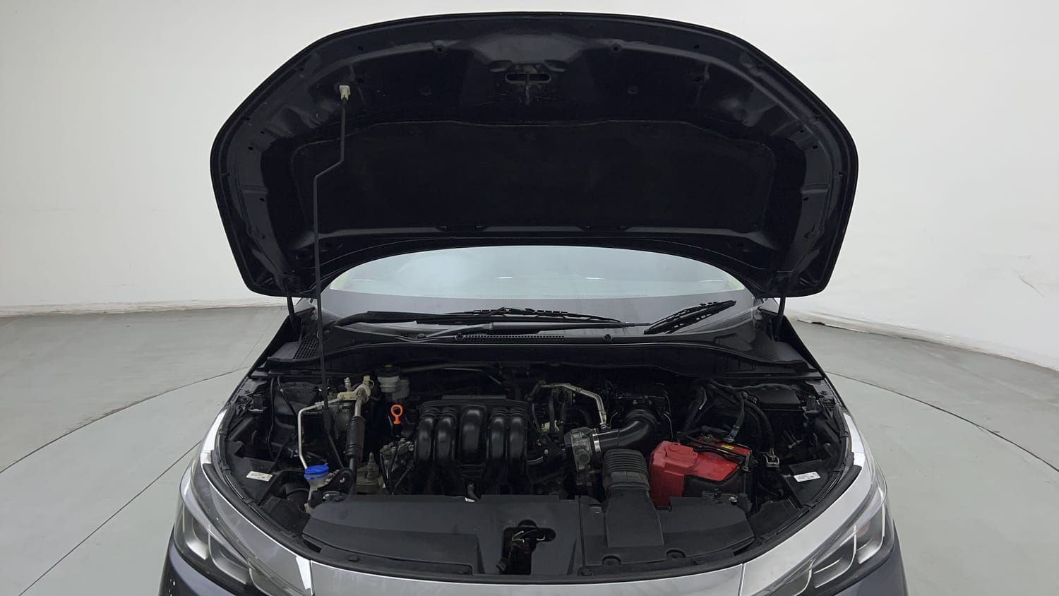 Used 2023 Honda City V Petrol MT Petrol Manual engine ENGINE & BONNET OPEN FRONT VIEW