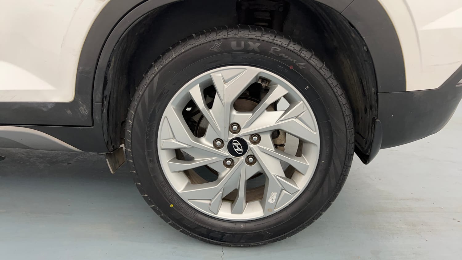Used 2023 Hyundai Creta SX 1.5 Petrol Petrol Manual tyres LEFT REAR TYRE RIM VIEW