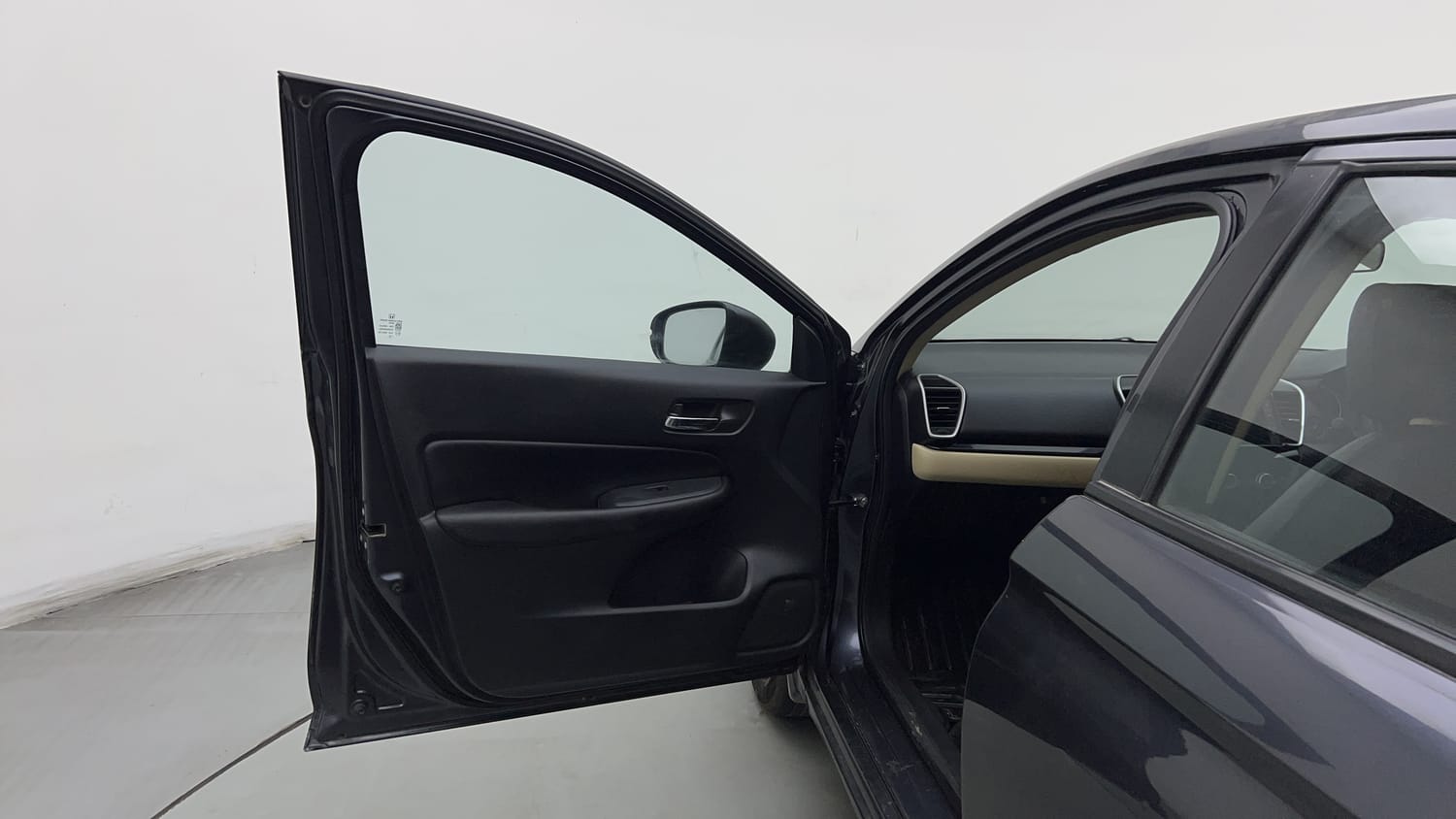 Used 2023 Honda City V Petrol MT Petrol Manual interior LEFT FRONT DOOR OPEN VIEW