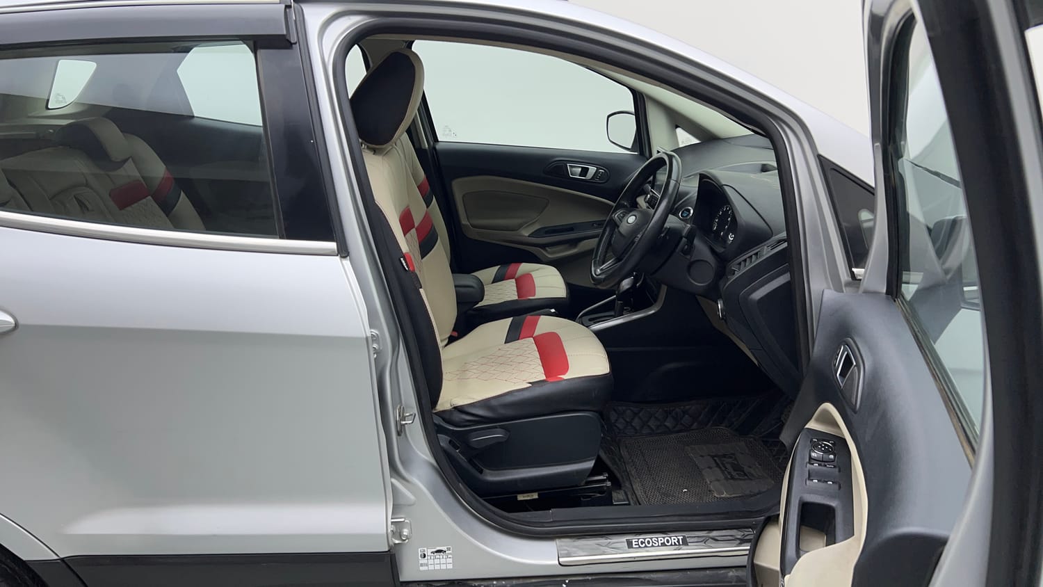 2019 Ford EcoSport Titanium + 1.5L Ti-VCT AT-17