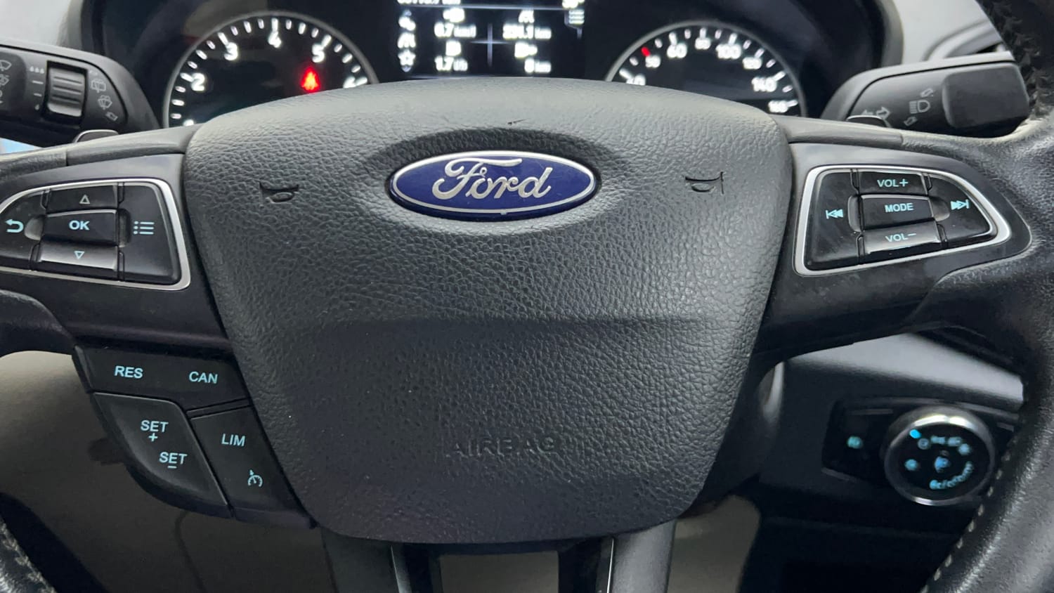 2019 Ford EcoSport Titanium + 1.5L Ti-VCT AT-43