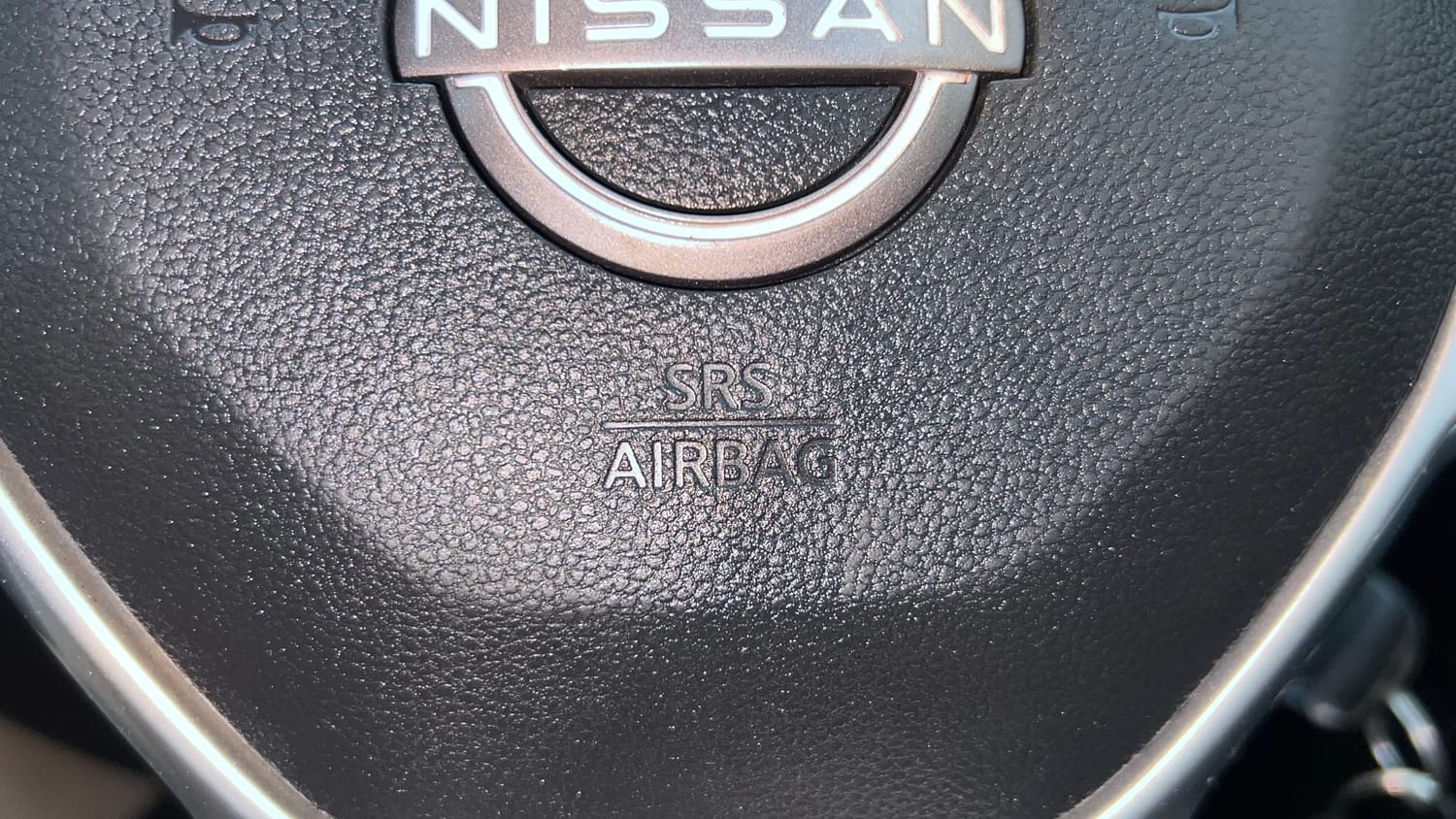 Used 2021 Nissan Magnite XL Turbo Petrol Manual top_features Airbags