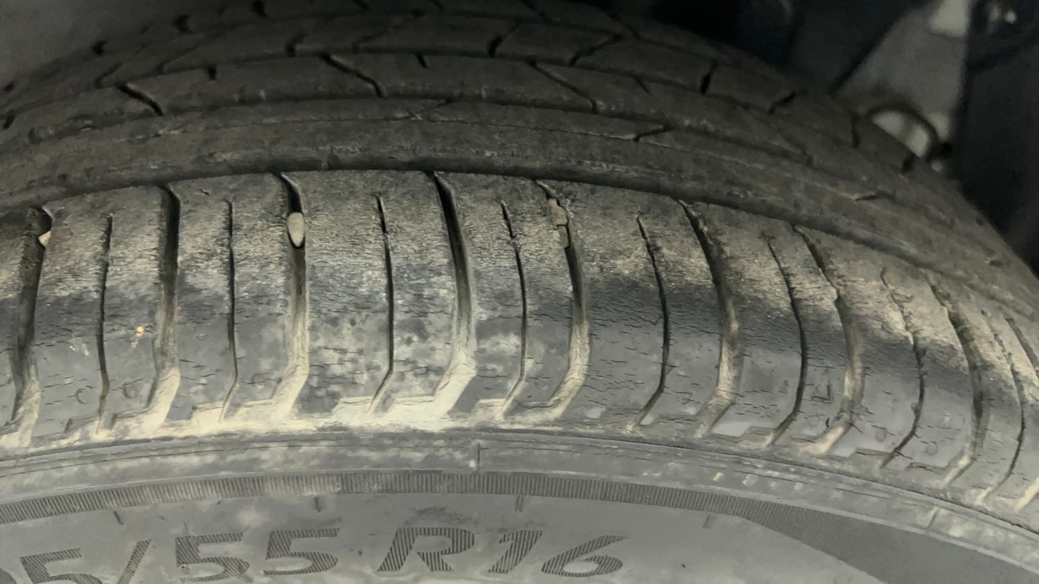 Used 2023 Hyundai i20 N Line N8 1.0 Turbo DCT Petrol Automatic tyres LEFT REAR TYRE TREAD VIEW