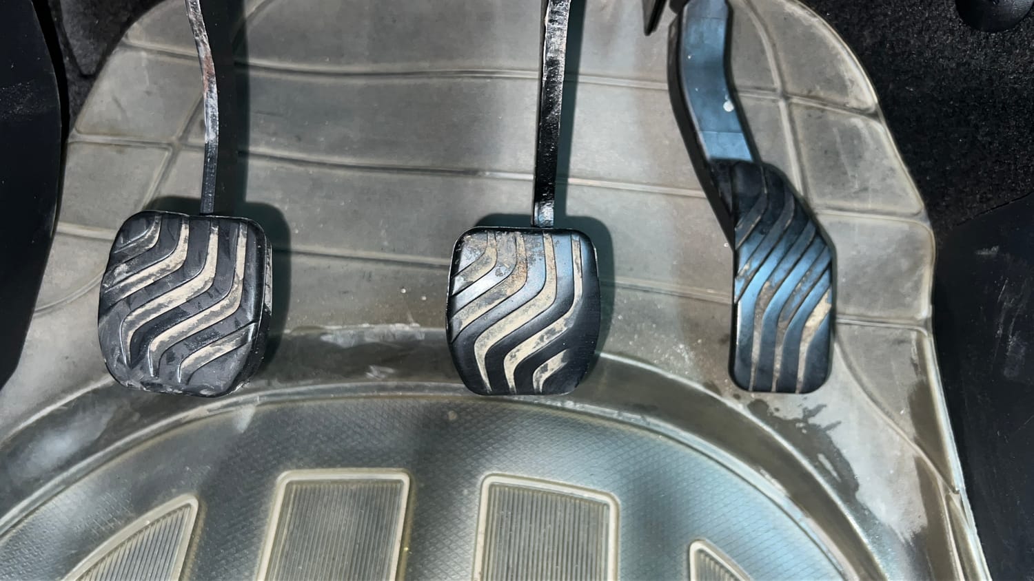 Used 2021 Nissan Magnite XL Turbo Petrol Manual interior PEDALS VIEW