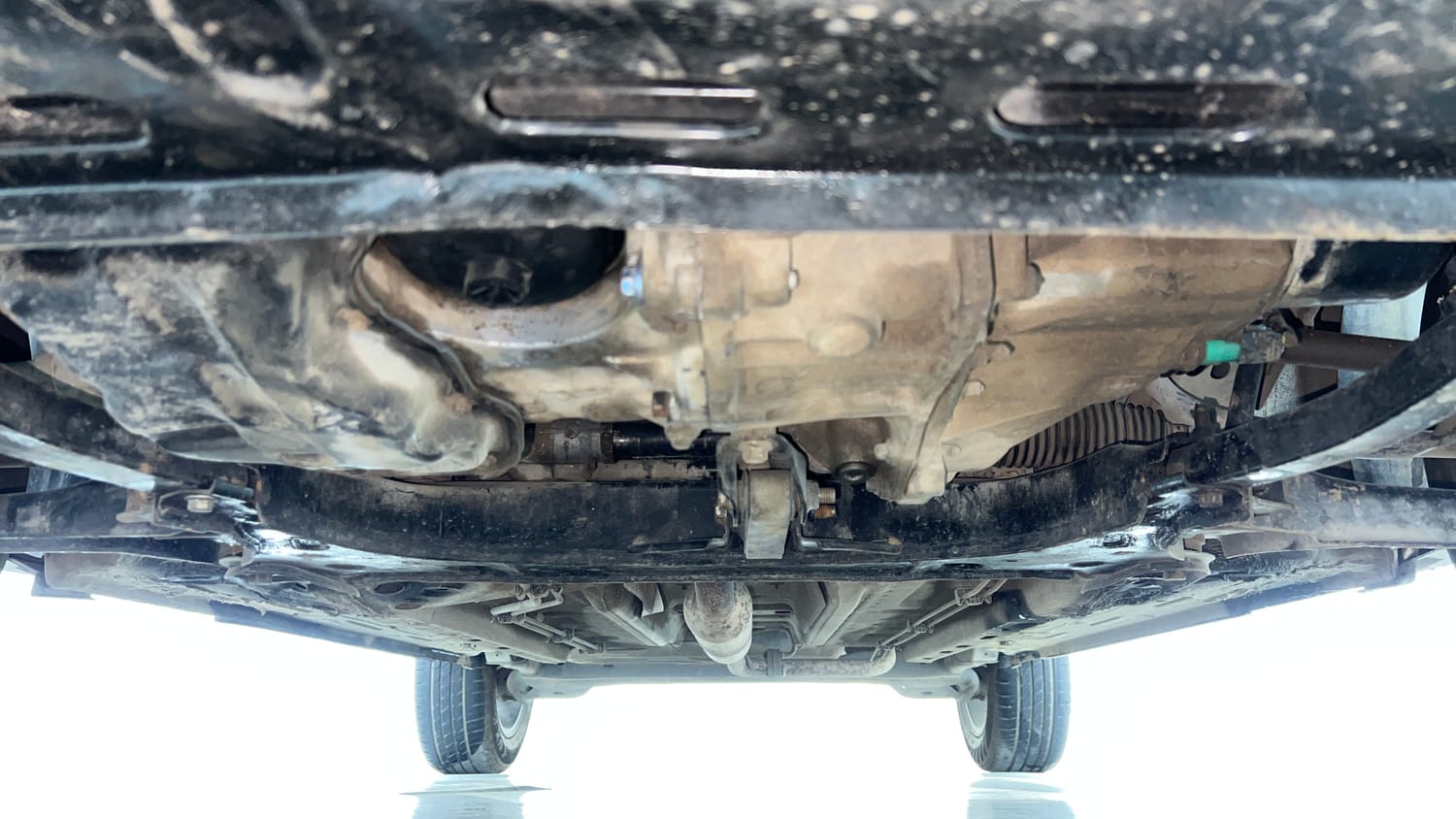 Used 2021 Nissan Magnite XL Turbo Petrol Manual extra FRONT LEFT UNDERBODY VIEW