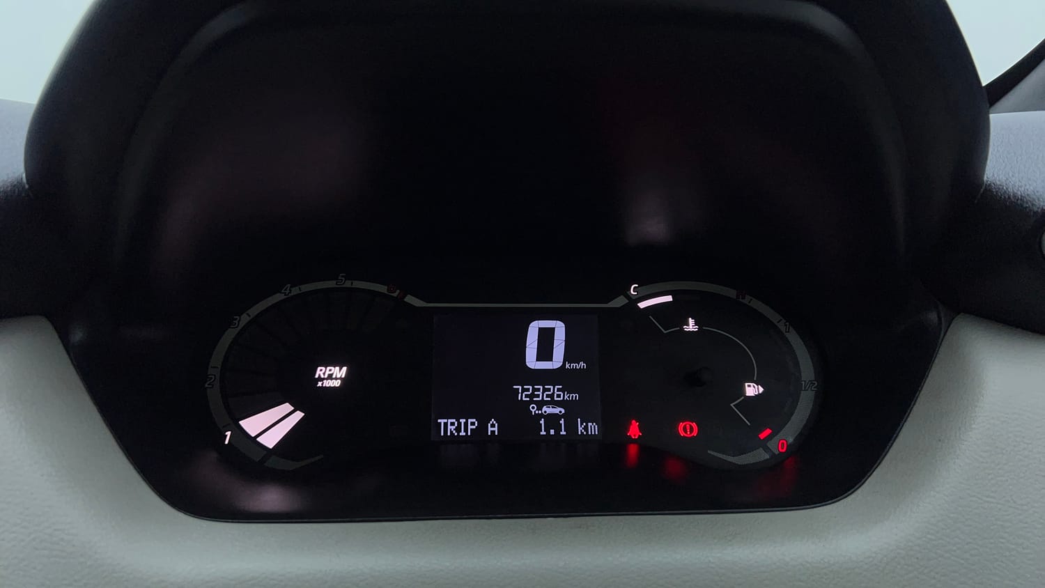 Used 2021 Nissan Magnite XL Turbo Petrol Manual interior CLUSTERMETER VIEW