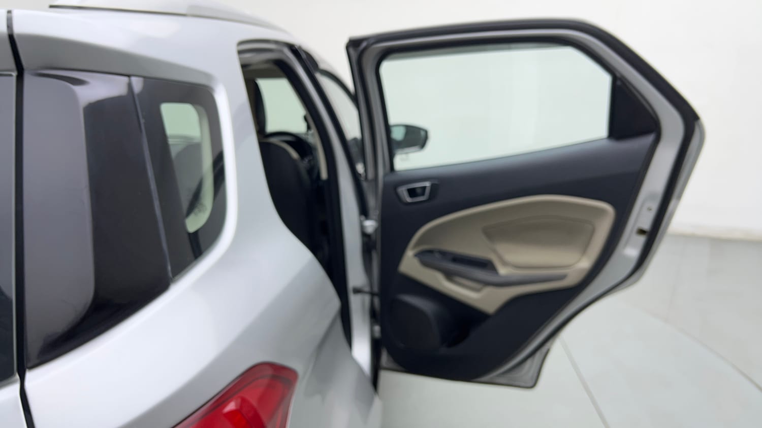 2019 Ford EcoSport Titanium + 1.5L Ti-VCT AT-20