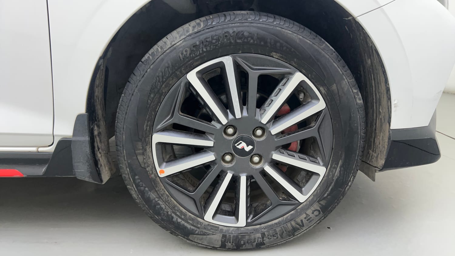 Used 2023 Hyundai i20 N Line N8 1.0 Turbo DCT Petrol Automatic tyres RIGHT FRONT TYRE RIM VIEW