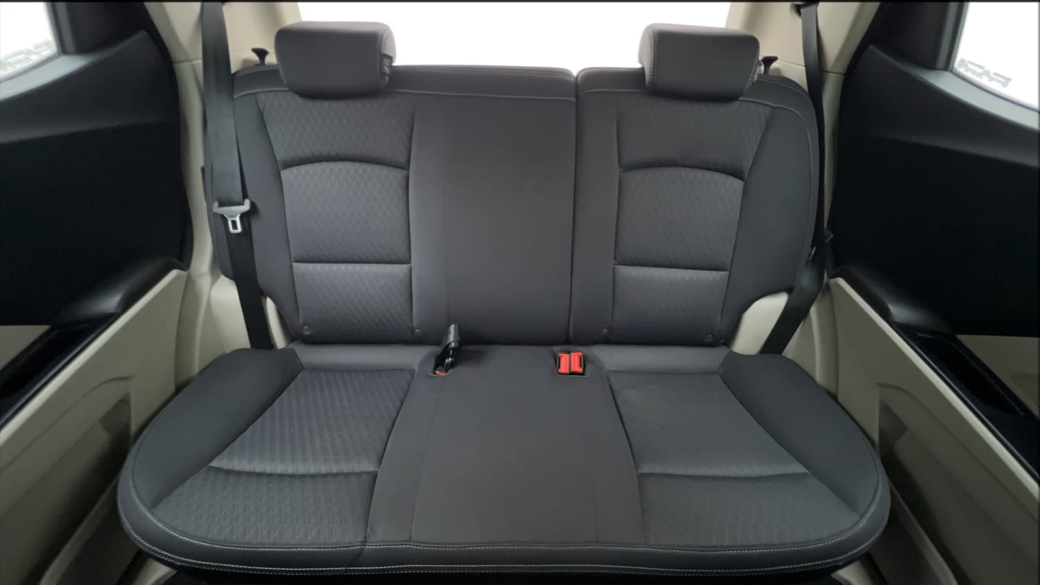 2022 Mahindra XUV 300 W8 1.2 Petrol-23