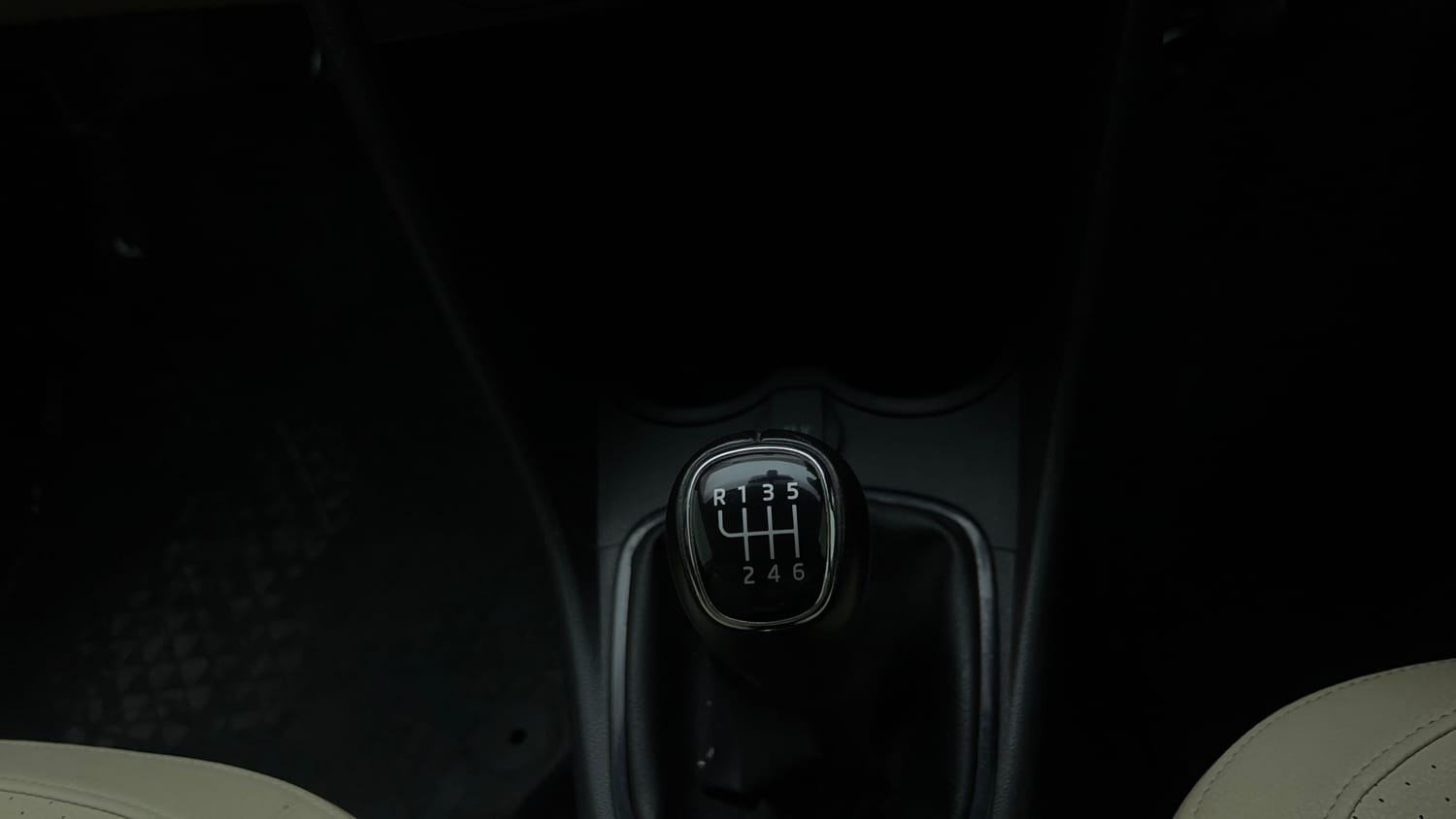 Used 2021 Skoda Rapid Style Petrol Manual interior GEAR  KNOB VIEW