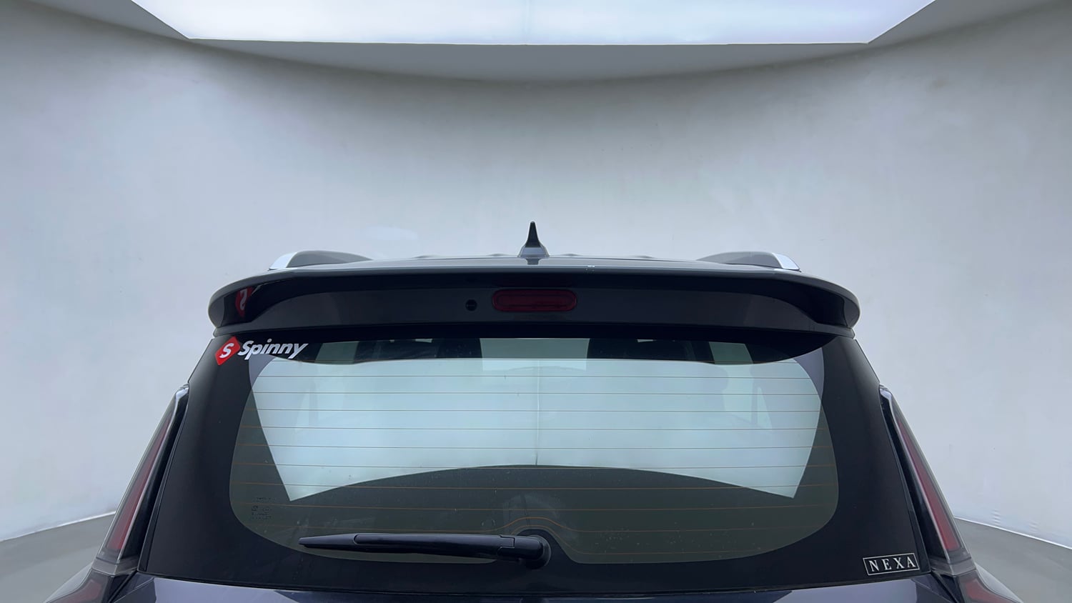 Used 2024 Maruti Suzuki XL6 Alpha MT Petrol Petrol Manual exterior BACK WINDSHIELD VIEW