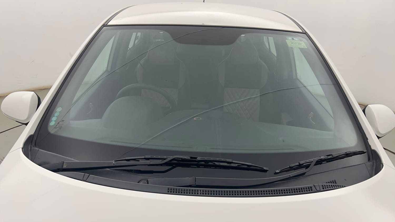 Used 2014 Hyundai Xcent S 1.2 Petrol Manual exterior FRONT WINDSHIELD VIEW