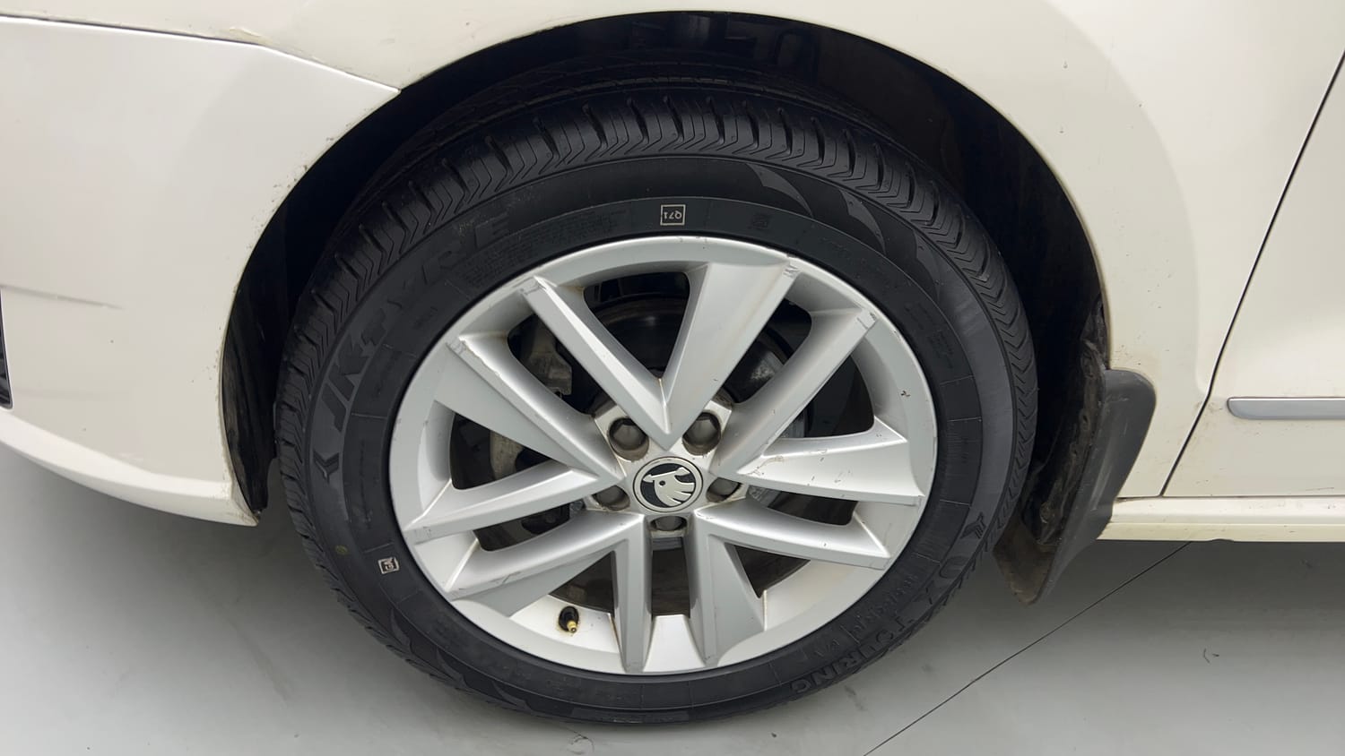 Used 2021 Skoda Rapid Style Petrol Manual tyres LEFT FRONT TYRE RIM VIEW