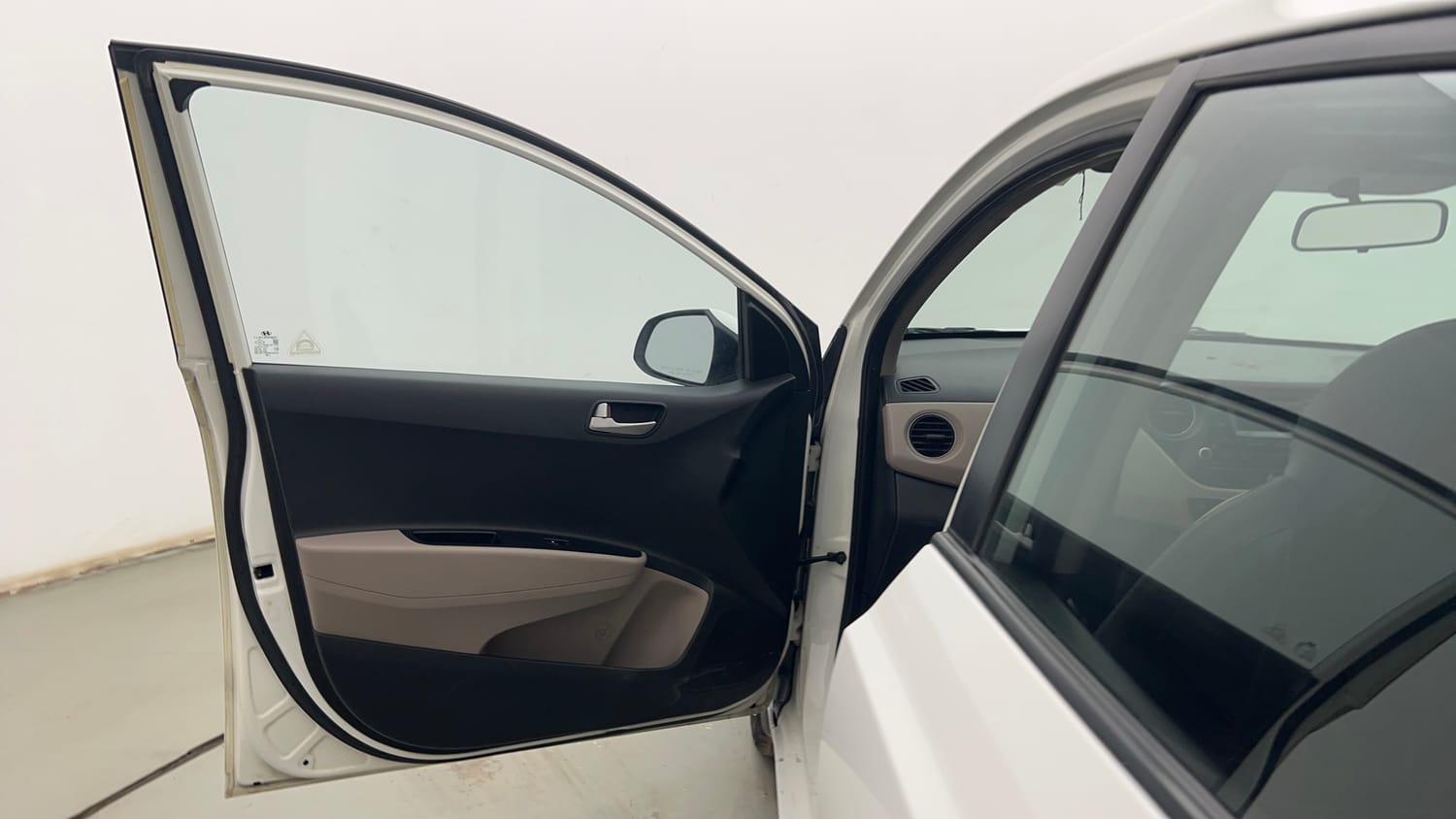 Used 2014 Hyundai Xcent S 1.2 Petrol Manual interior LEFT FRONT DOOR OPEN VIEW