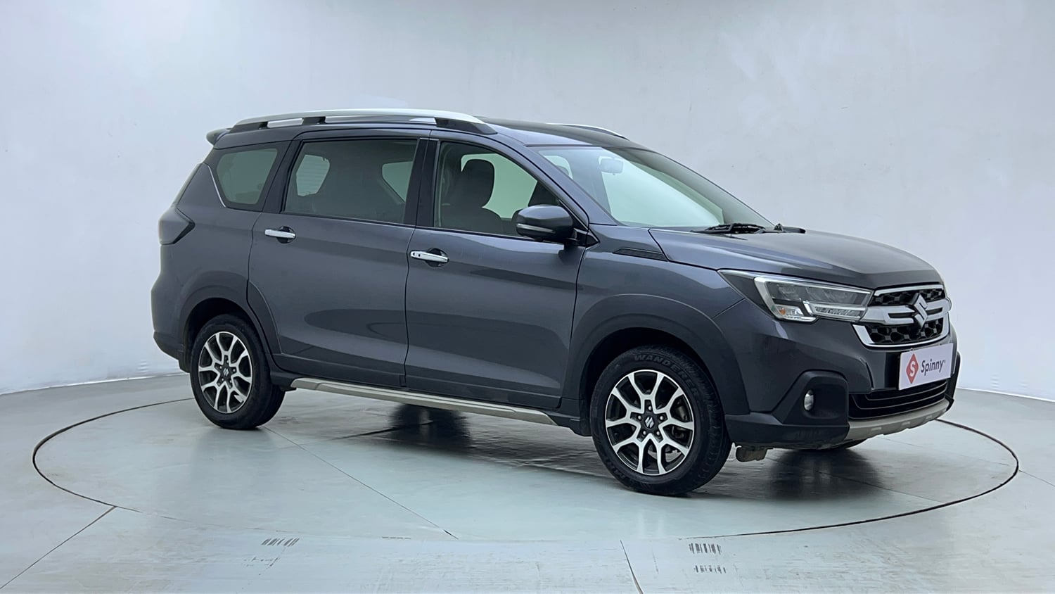 Used 2024 Maruti Suzuki XL6 Alpha MT Petrol Petrol Manual exterior RIGHT FRONT CORNER VIEW
