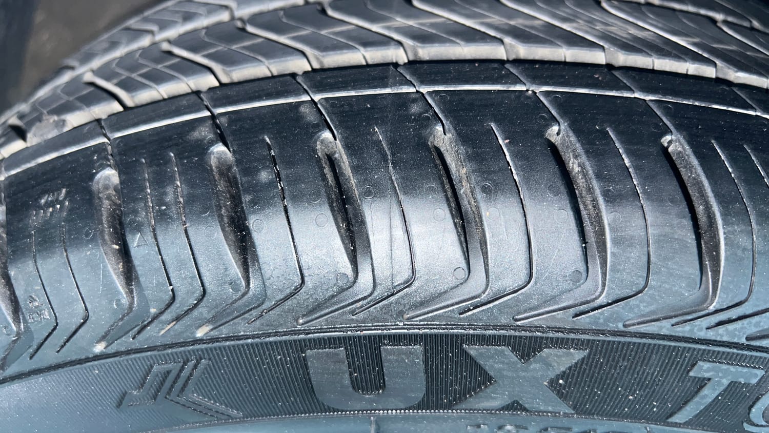 Used 2021 Skoda Rapid Style Petrol Manual tyres RIGHT FRONT TYRE TREAD VIEW