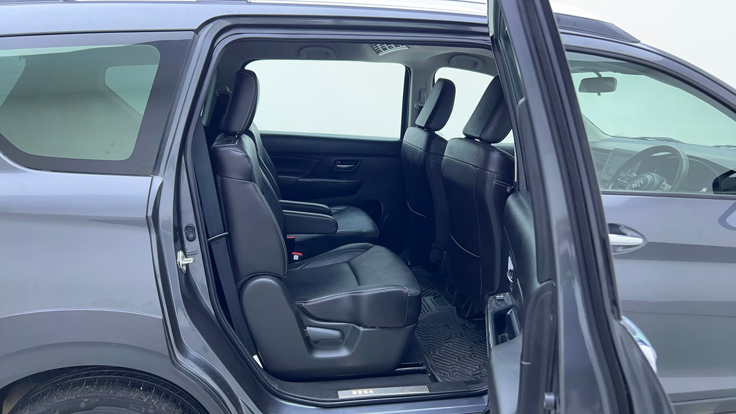 Used 2024 Maruti Suzuki XL6 Alpha MT Petrol Petrol Manual interior RIGHT SIDE REAR DOOR CABIN VIEW