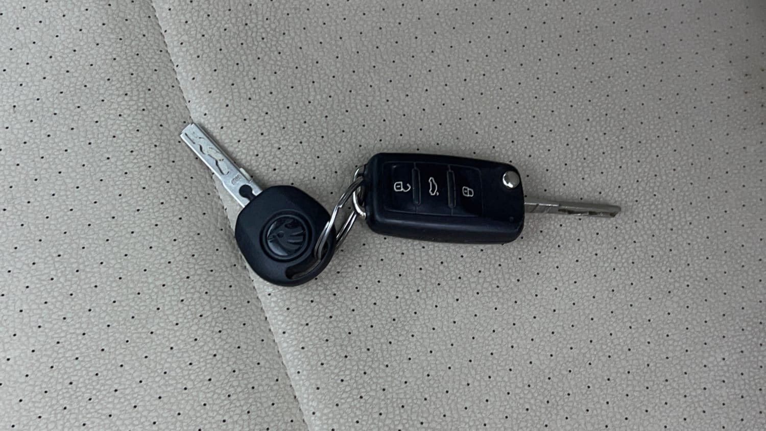 Used 2021 Skoda Rapid Style Petrol Manual extra CAR KEY VIEW