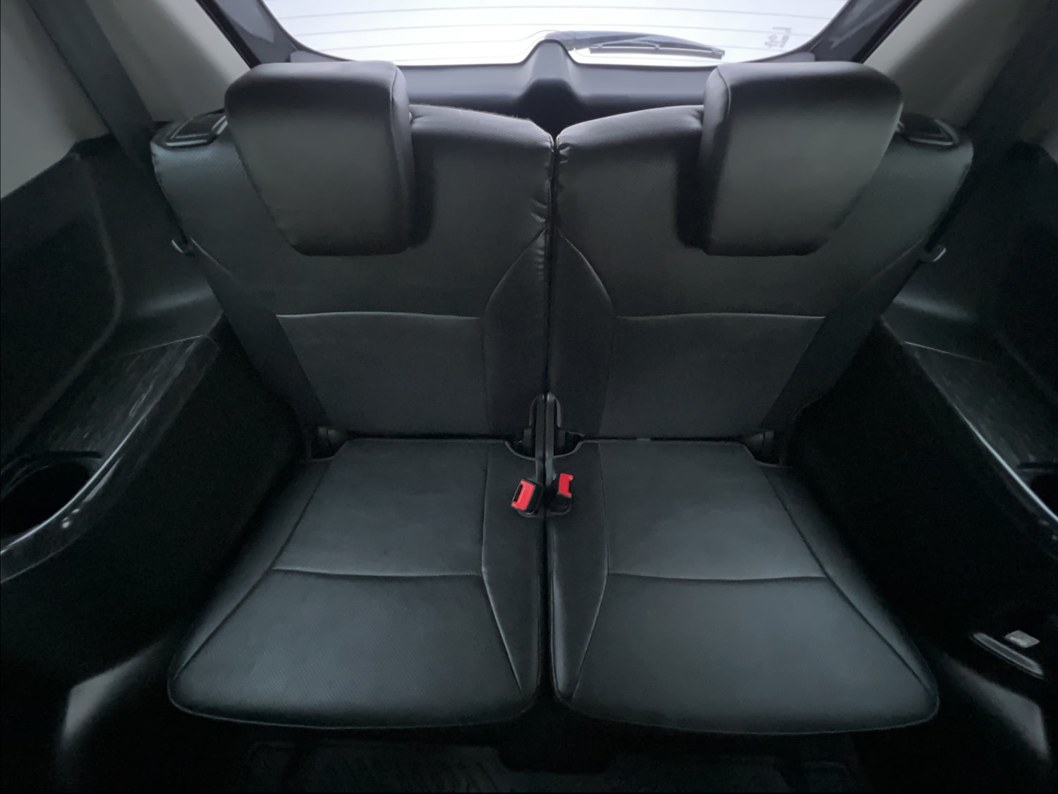 Used 2024 Maruti Suzuki XL6 Alpha MT Petrol Petrol Manual interior THIRD ROW SEAT