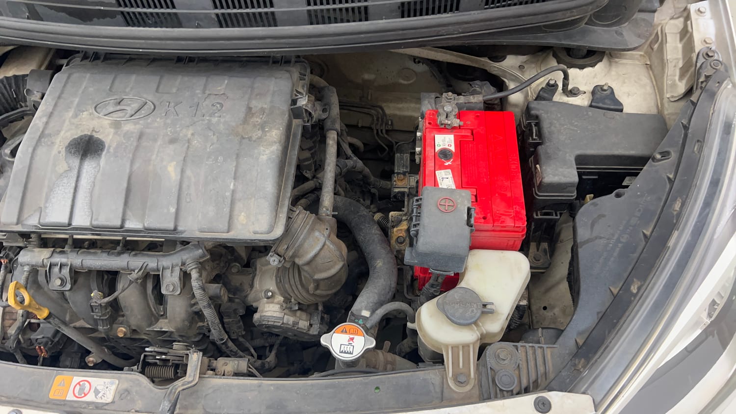 Used 2014 Hyundai Xcent S 1.2 Petrol Manual engine ENGINE LEFT SIDE VIEW
