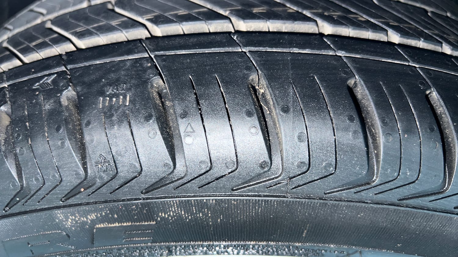 Used 2021 Skoda Rapid Style Petrol Manual tyres LEFT FRONT TYRE TREAD VIEW