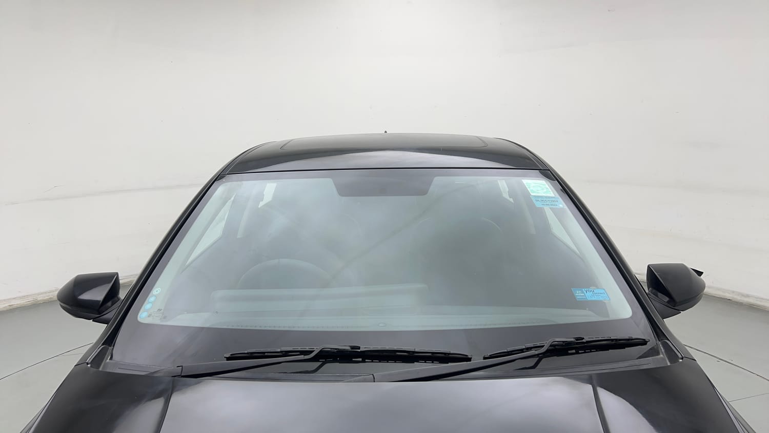 Used 2023 Hyundai Verna SX 1.5 Turbo Petrol DCT Petrol Automatic exterior FRONT WINDSHIELD VIEW