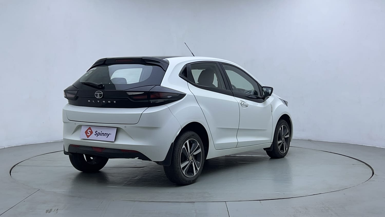 Used 2022 Tata Altroz XZ Plus Diesel Diesel Manual exterior RIGHT REAR CORNER VIEW