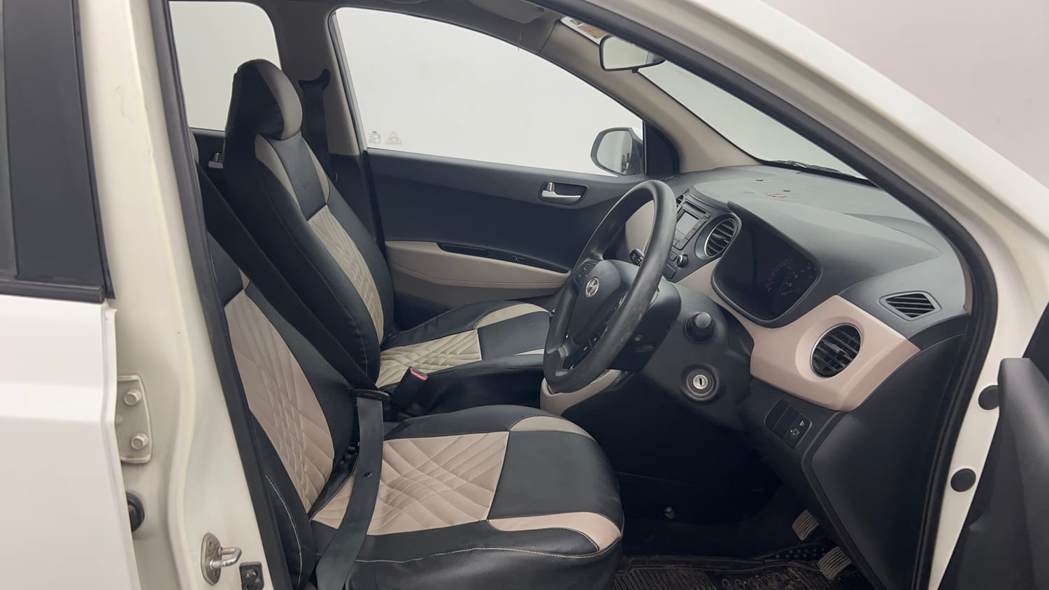 Used 2014 Hyundai Xcent S 1.2 Petrol Manual interior RIGHT SIDE FRONT DOOR CABIN VIEW