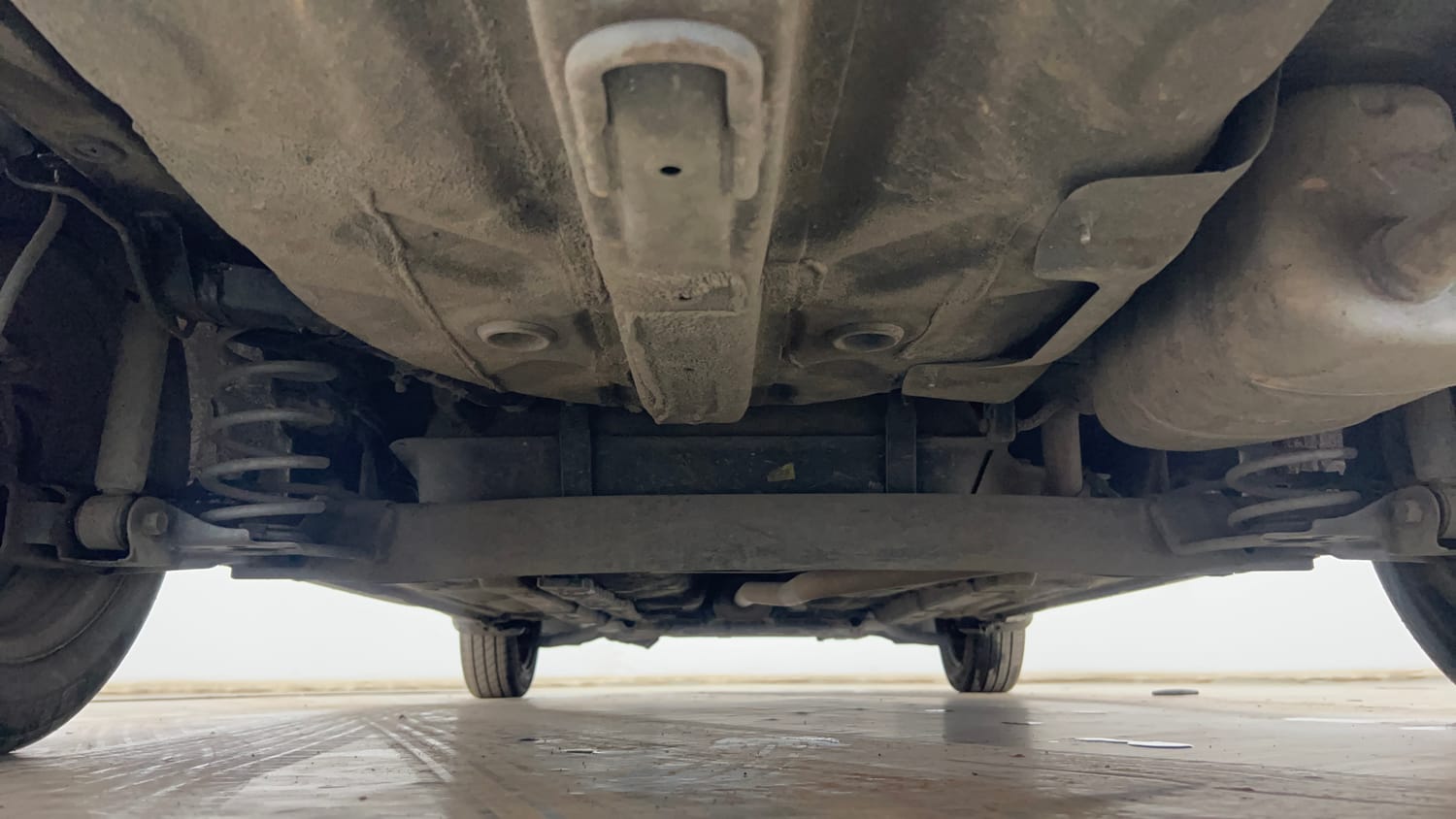 Used 2014 Hyundai Xcent S 1.2 Petrol Manual extra REAR UNDERBODY VIEW (TAKEN FROM REAR)