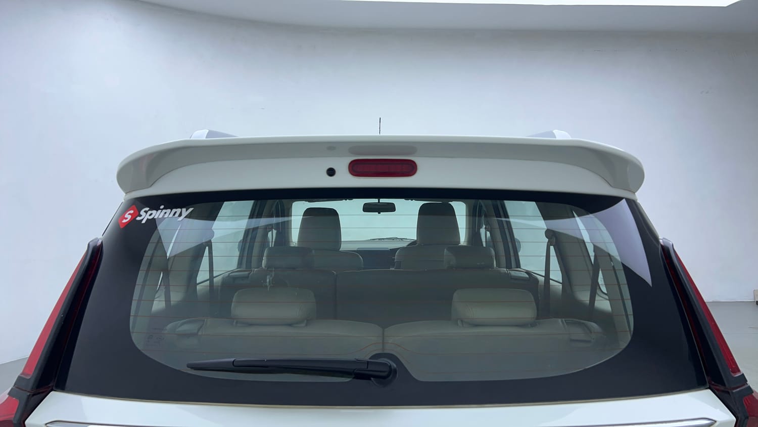 Used 2024 Maruti Suzuki Ertiga ZXi Plus AT Petrol Automatic exterior BACK WINDSHIELD VIEW