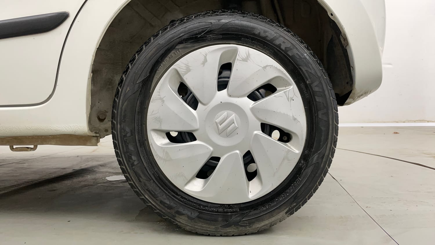 Used 2018 Maruti Suzuki Celerio ZXi AMT Petrol Automatic tyres LEFT REAR TYRE RIM VIEW