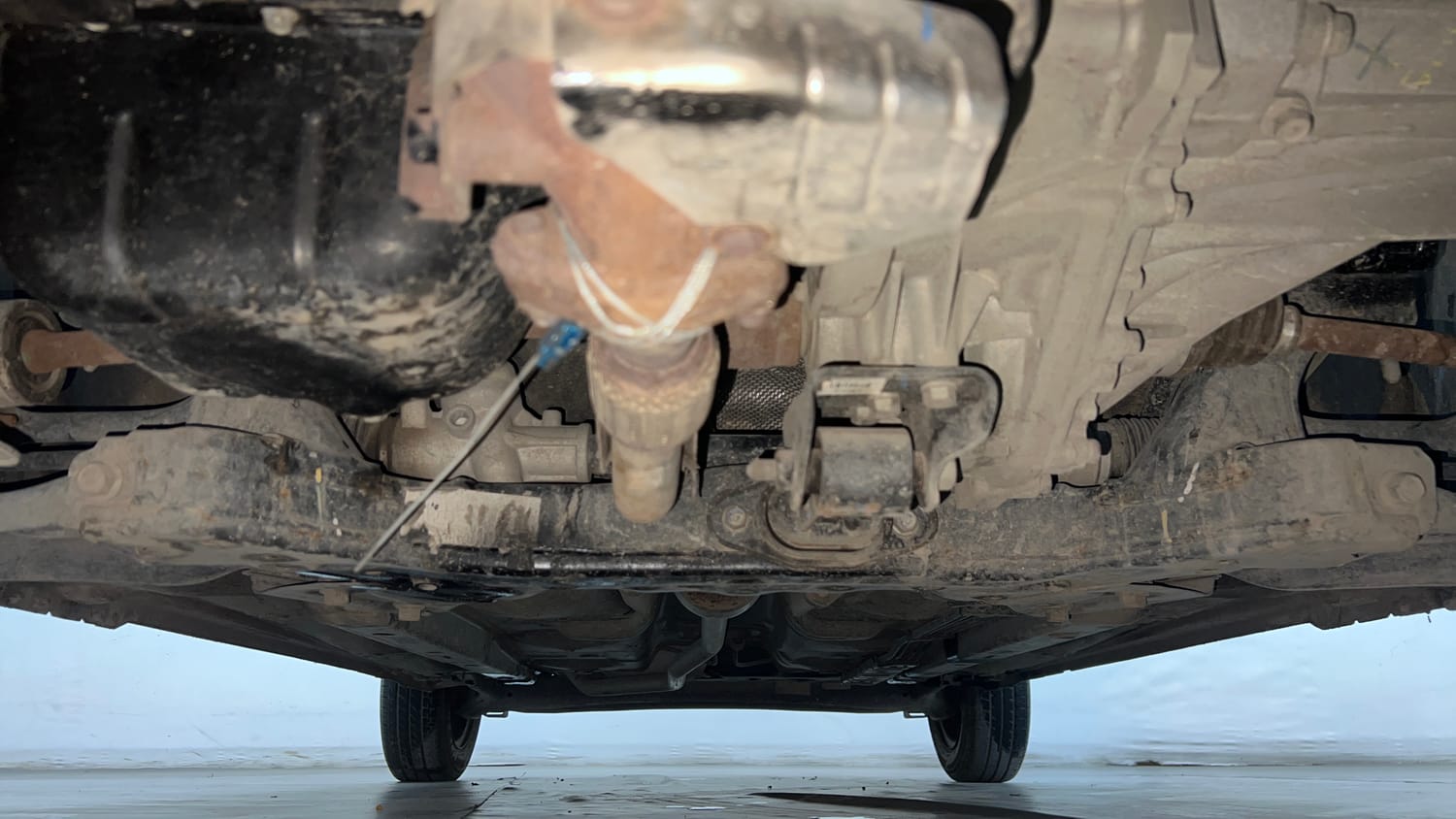 Used 2022 Hyundai Santro Sportz Petrol Manual extra FRONT LEFT UNDERBODY VIEW
