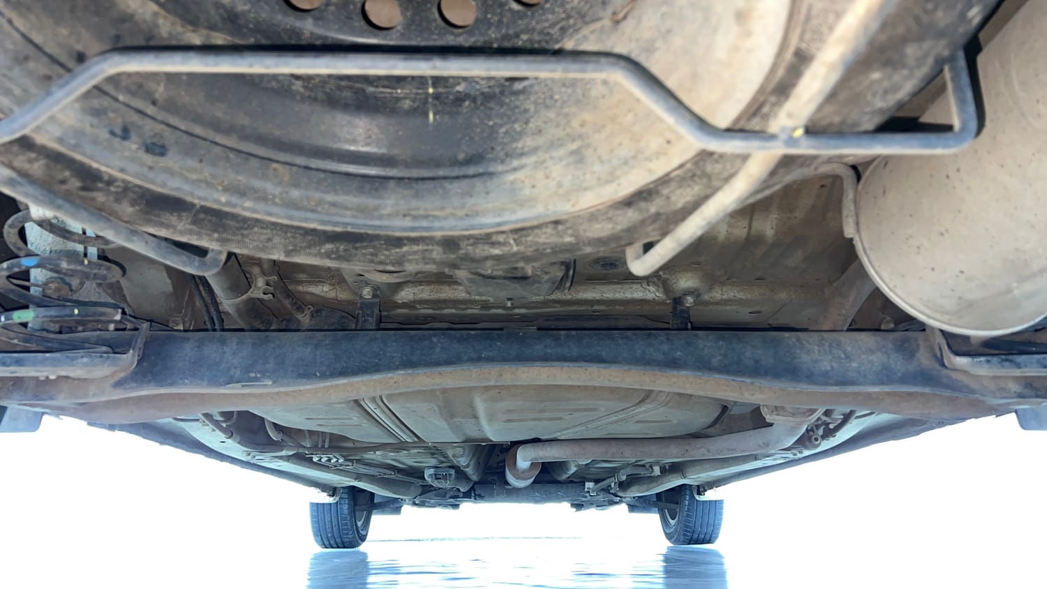 Used 2024 Maruti Suzuki Ertiga ZXi Plus AT Petrol Automatic extra REAR UNDERBODY VIEW (TAKEN FROM REAR)