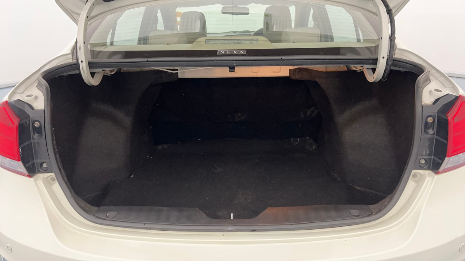 Used 2023 Maruti Suzuki Ciaz Alpha 1.5 Petrol Manual interior DICKY INSIDE VIEW