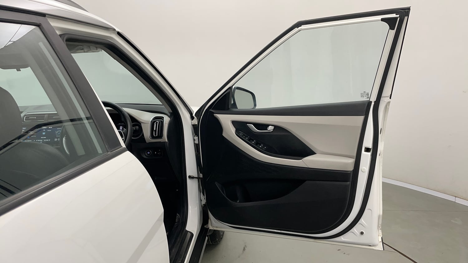 Used 2022 Hyundai Creta SX 1.5 Petrol IVT Petrol Automatic interior RIGHT FRONT DOOR OPEN VIEW