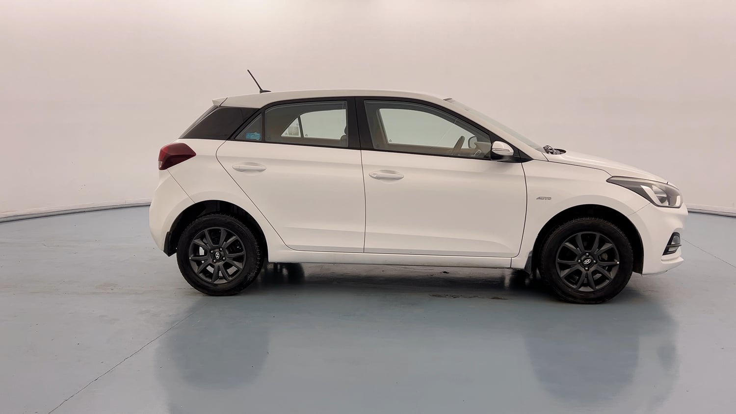 Used 2018 Hyundai Elite i20 Asta 1.2 AT Petrol Automatic exterior RIGHT SIDE VIEW