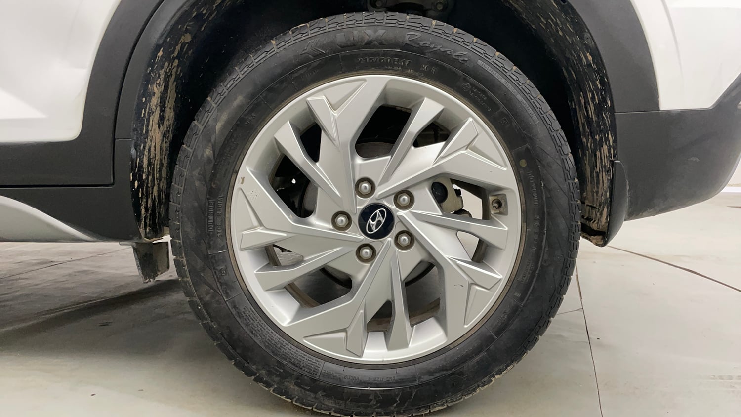 Used 2022 Hyundai Creta SX 1.5 Petrol IVT Petrol Automatic tyres LEFT REAR TYRE RIM VIEW