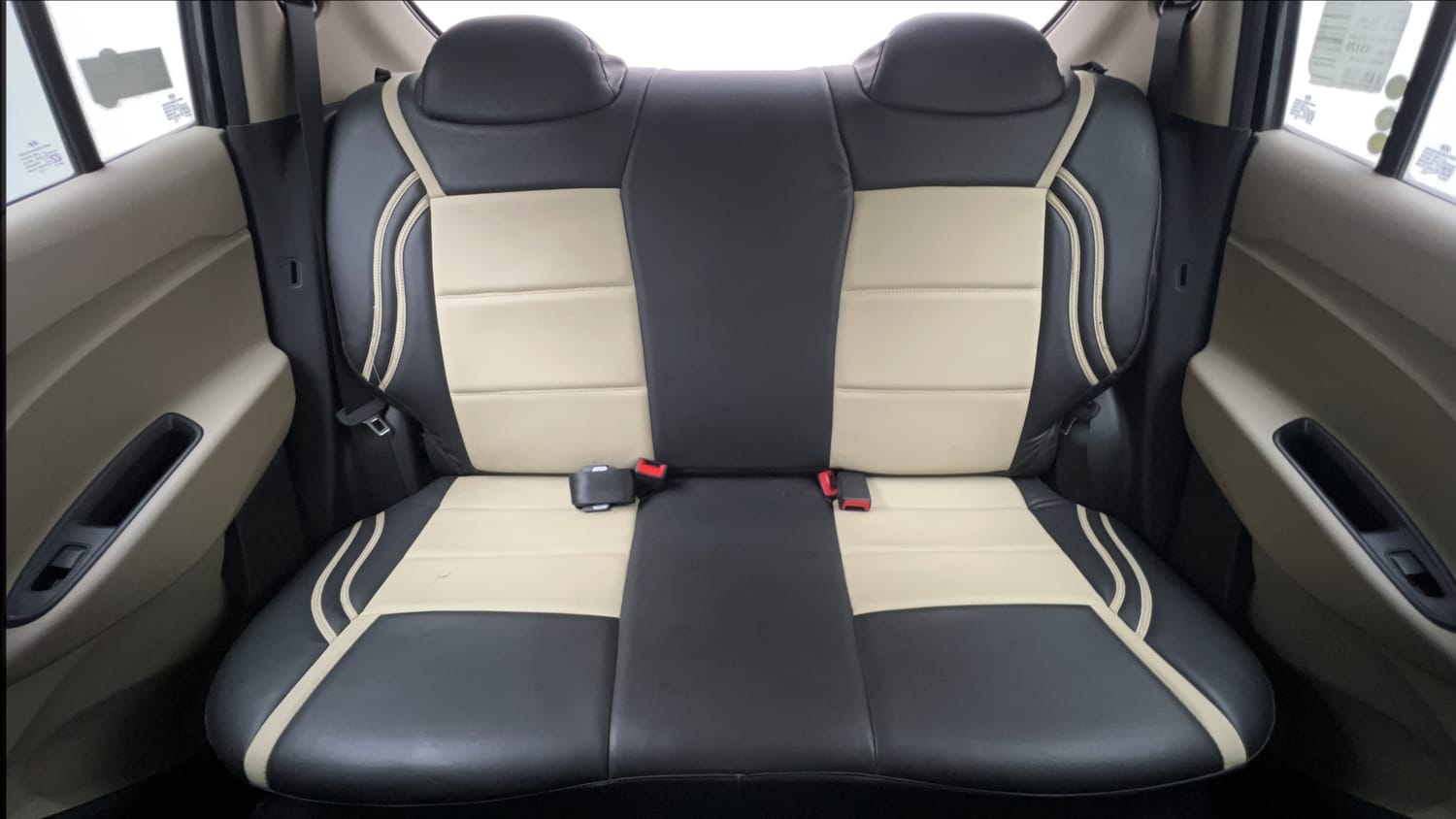 Used 2022 Hyundai Santro Sportz Petrol Manual interior REAR SEAT CONDITION VIEW