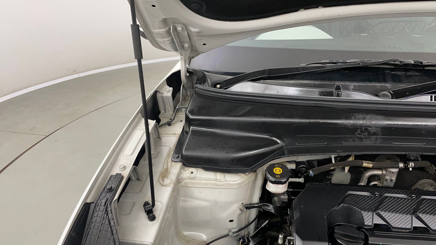 Used 2022 Hyundai Creta SX 1.5 Petrol IVT Petrol Automatic engine ENGINE RIGHT SIDE HINGE & APRON VIEW