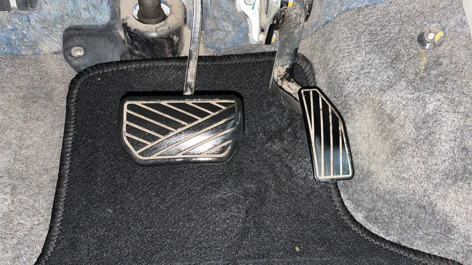 Used 2018 Maruti Suzuki Celerio ZXi AMT Petrol Automatic interior PEDALS VIEW