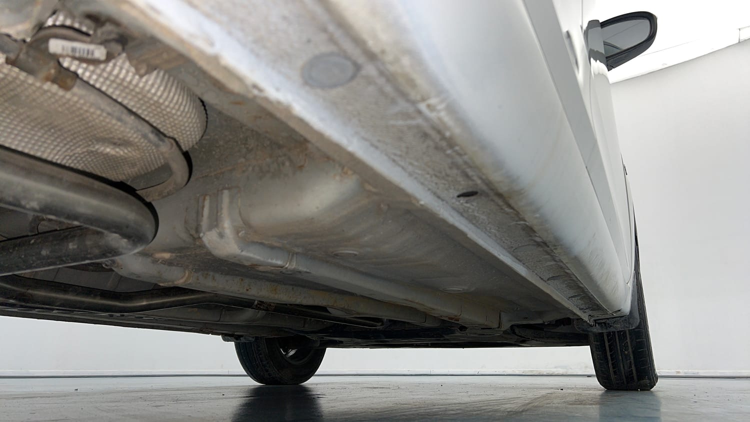 Used 2018 Hyundai Elite i20 Asta 1.2 AT Petrol Automatic extra REAR RIGHT UNDERBODY VIEW